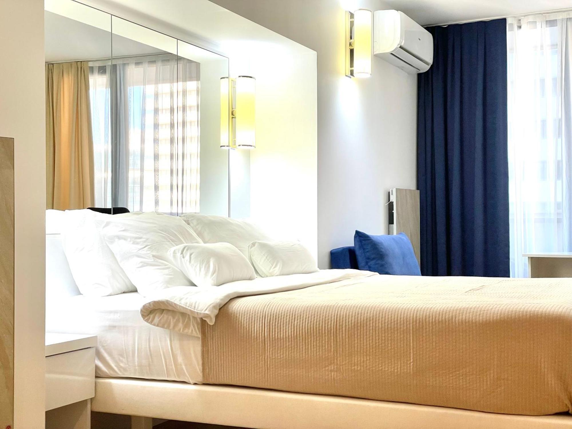 Sky Apartments Batumi Luaran gambar