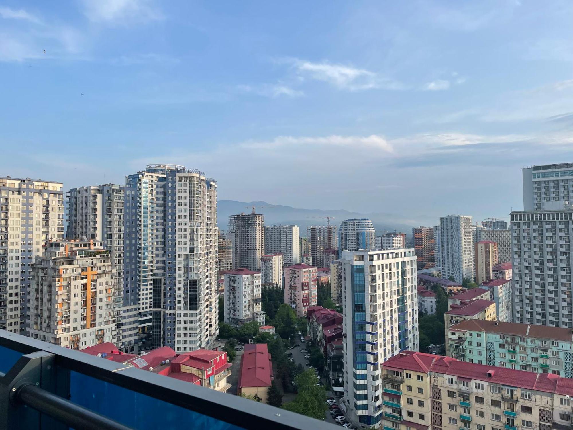 Sky Apartments Batumi Luaran gambar