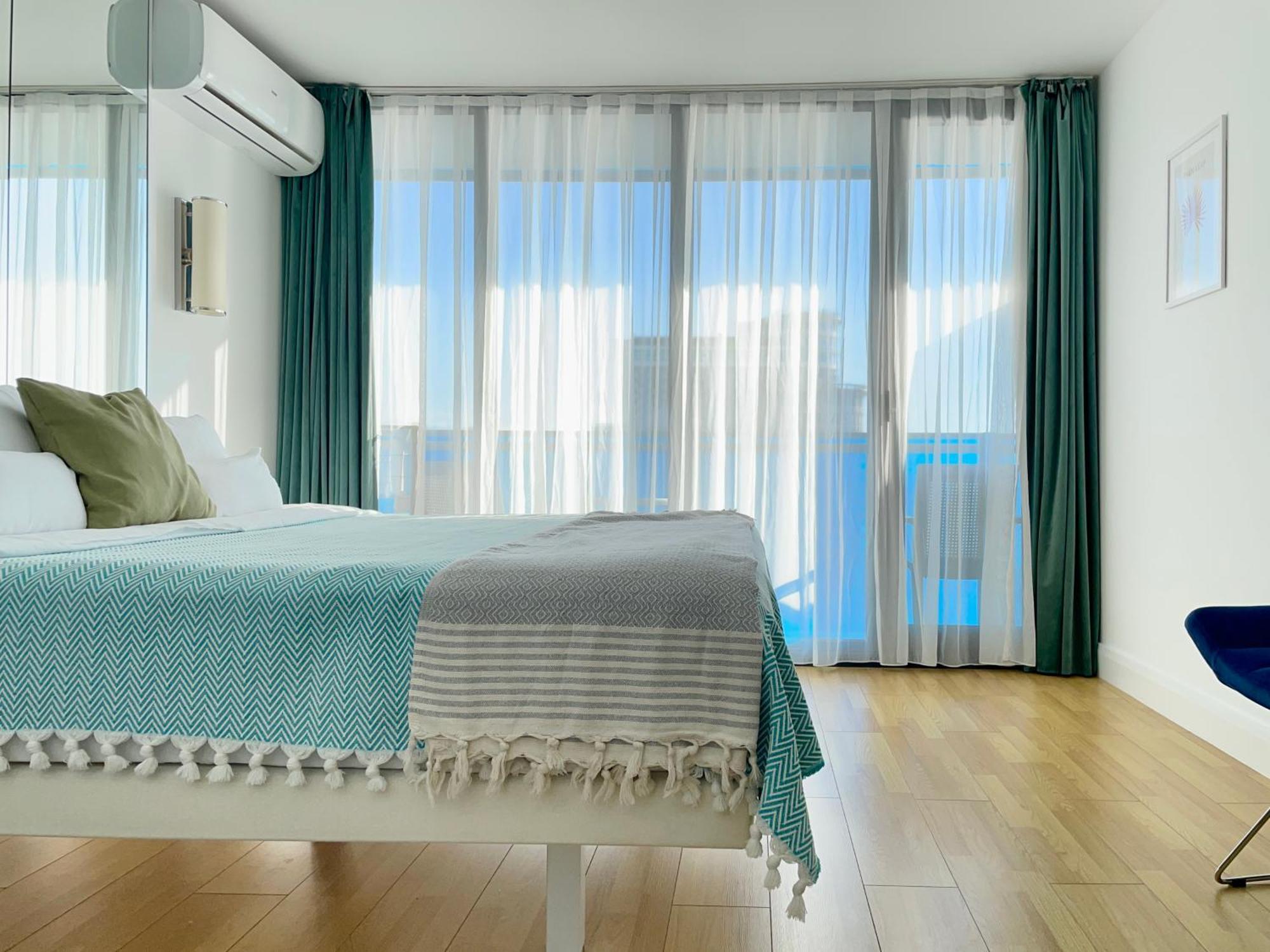 Sky Apartments Batumi Luaran gambar