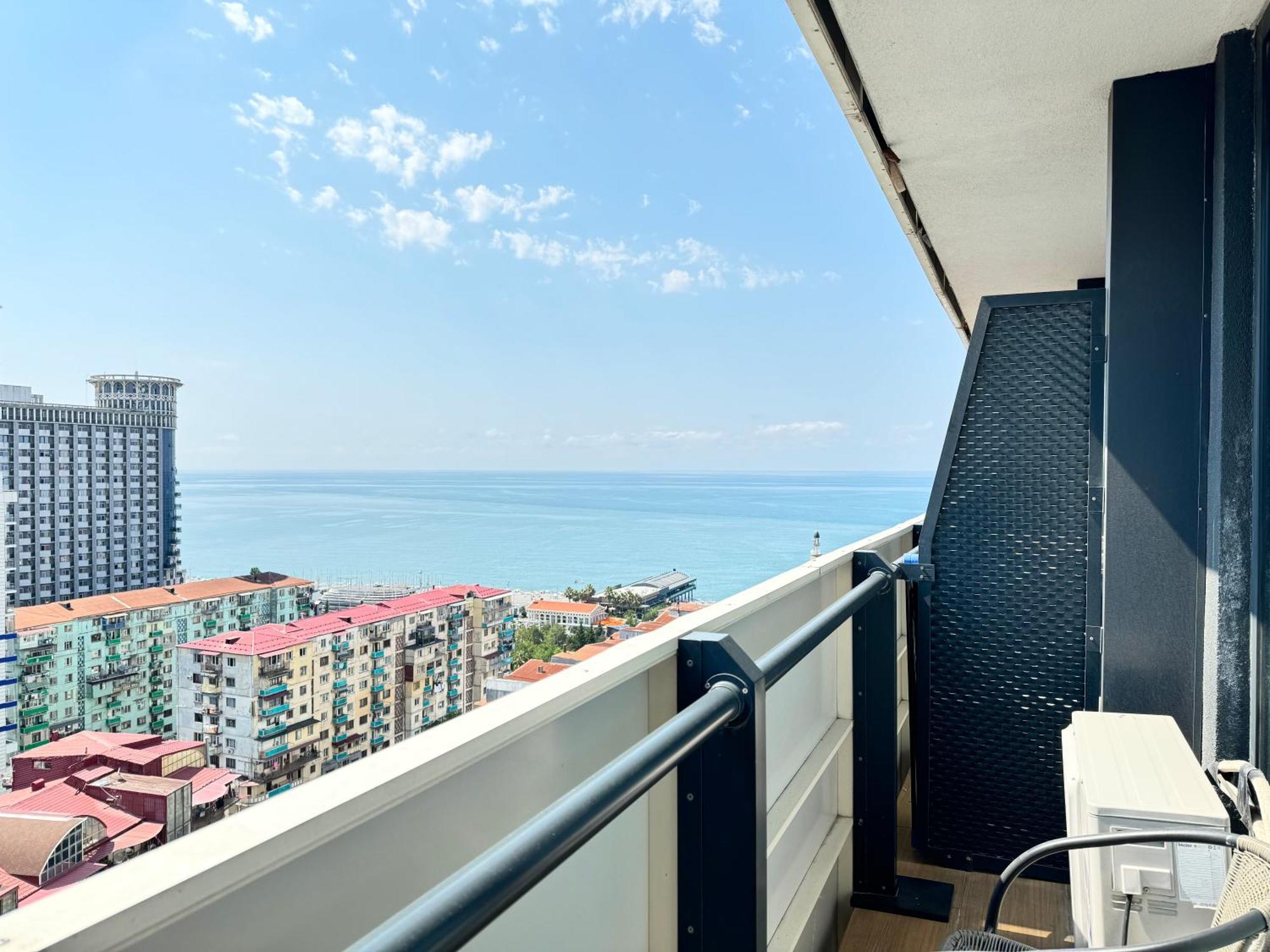 Sky Apartments Batumi Luaran gambar